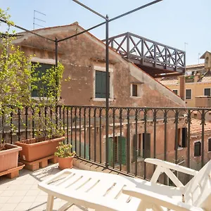 venice-altanina-apartment.hotelinveneto.com/