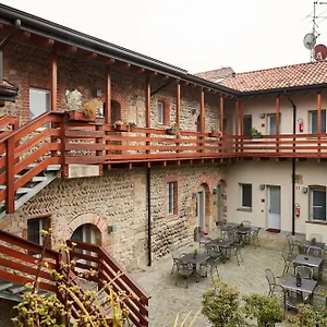 https://san-rocco-hotel.italymilanhotels.net